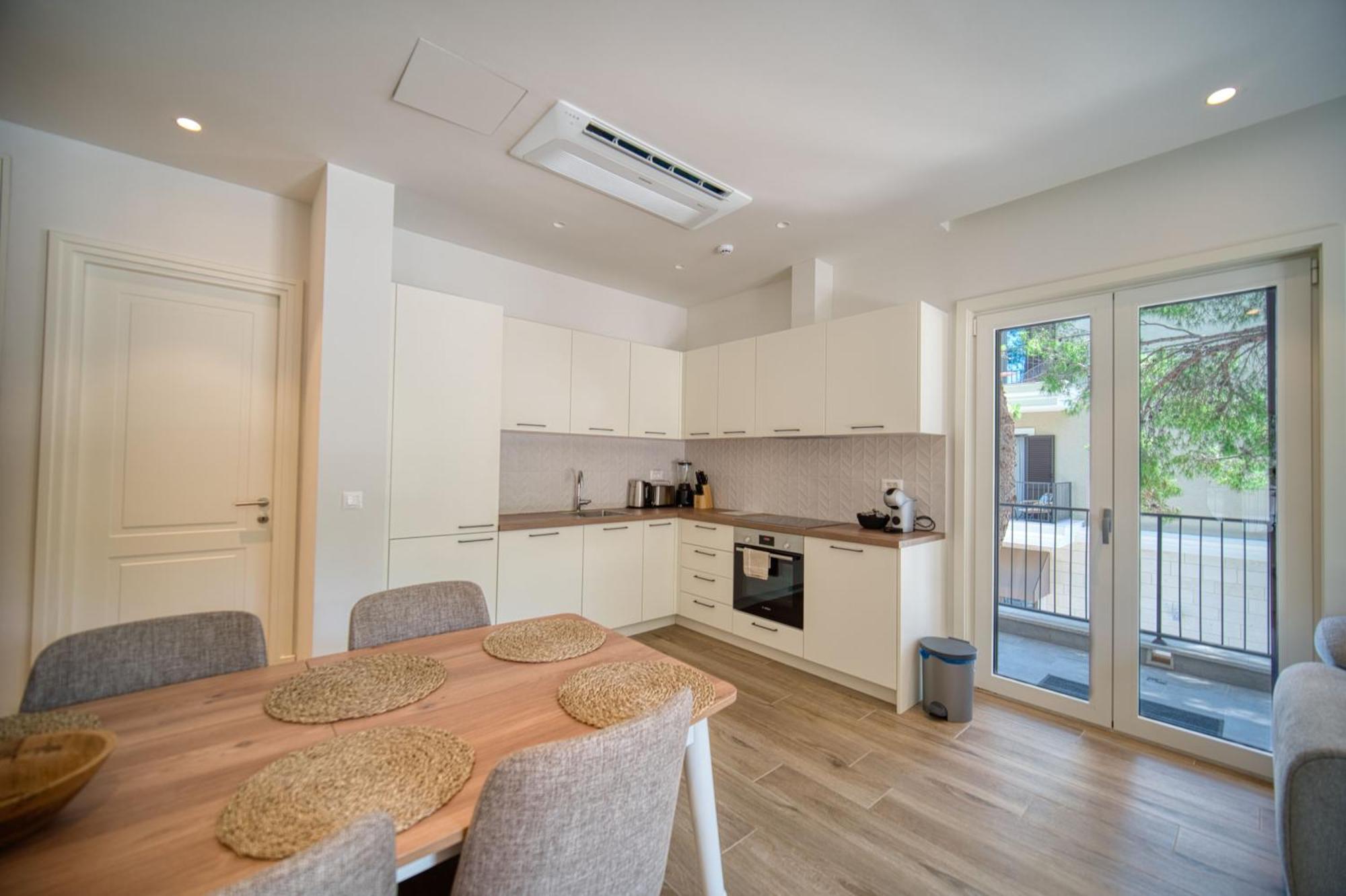 Appartamento Lustica Bay By 2bhome *