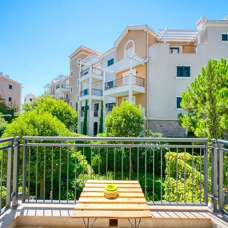 Lustica Bay Centale By 2Bhome Tivat Exterior photo
