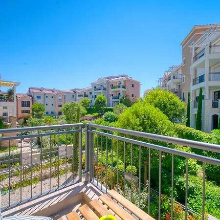 Lustica Bay Centale By 2Bhome Tivat Exterior photo